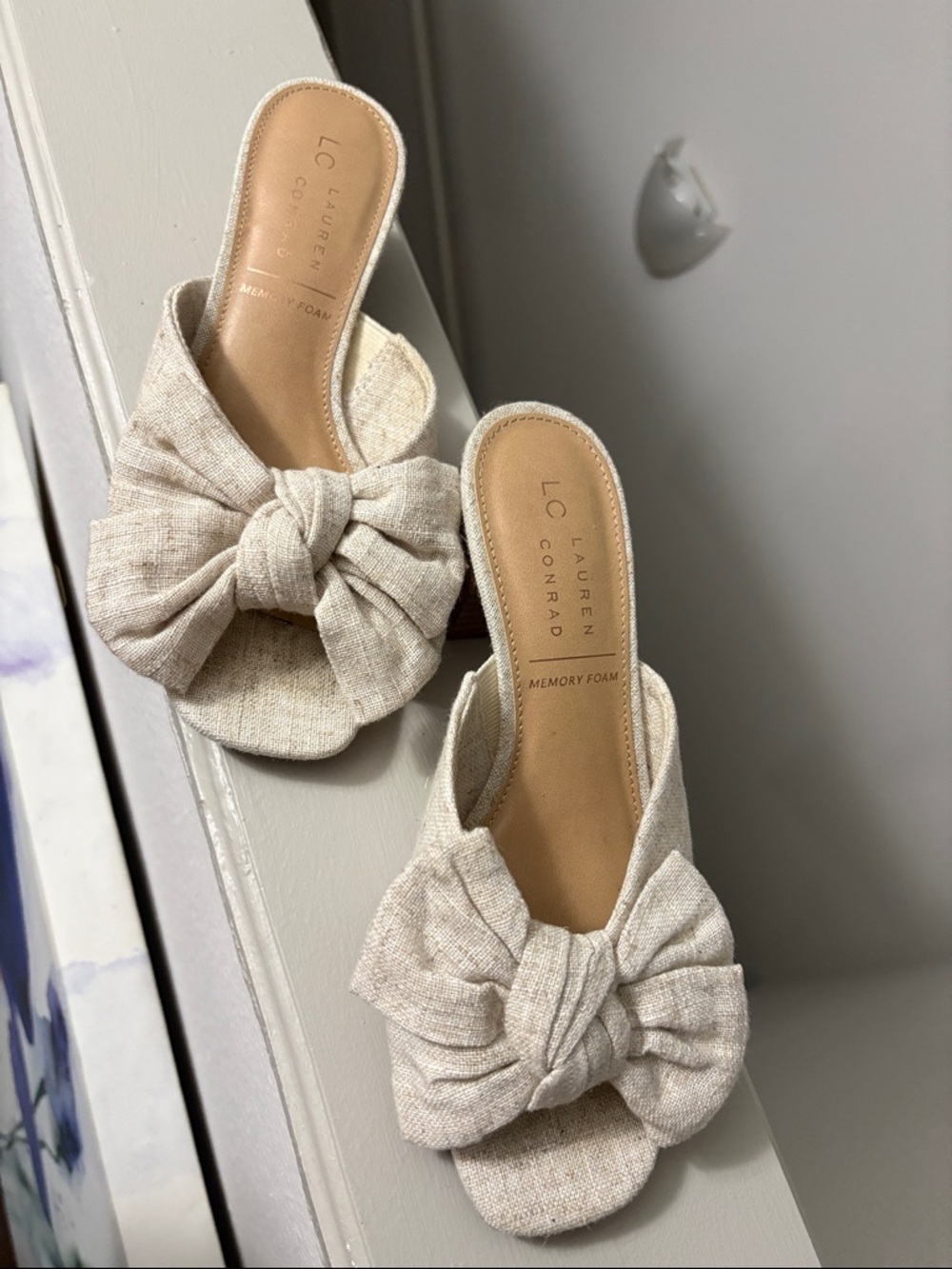 LC Lauren Conrad Neutral Linen Knot Bow Slide Sandals